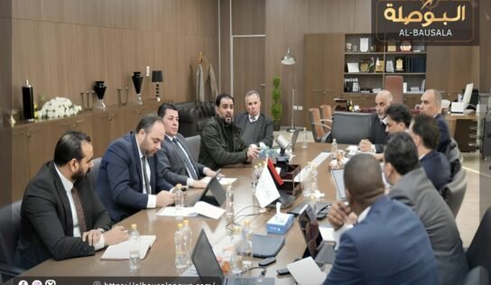 رئيس الحكومة الليبية يشارك في اجتماع للمصرف المركزي