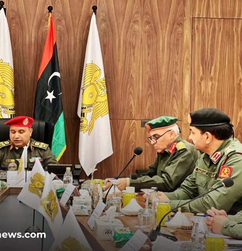 اجتماع موسع بمقر القيادة العامة يضم قيادات رفيع
