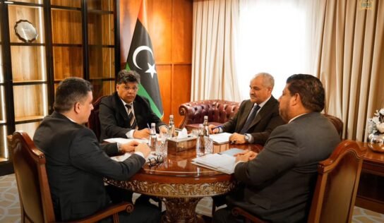 اجتماع موسع بديوان المحاسبة يبحث أزمة المحروقات والإيرادات النفطية