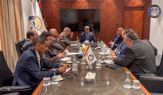 تجريم اكتناز الأموال على طاولة الناظوري وخبراء الاقتصاد