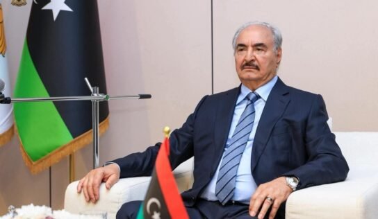 حفتر يدعو الشعب الليبي لتحمل مسؤولية تقرير المصير وحماية السيادة الوطنية