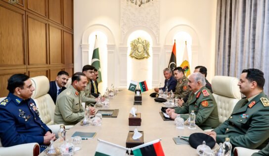 امغيب: زيارة قائد الجيش الباكستاني لبنغازي خطوة استراتيجية