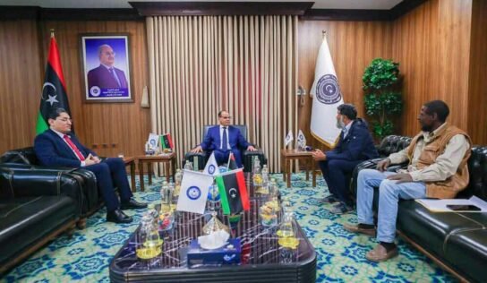 اجتماع حكومي في سبها لوضع رؤية جديدة لشركة الأعمال الكهربائية وإعادة هيكلتها