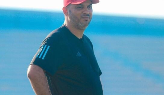 باسط شحات يغادر الجهاز الفني لنادي الإفريقي درنة