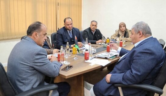 لجنة أزمة الوقود تناقش مع “البريقة” سبل مواجهة نقص الإمدادات والتهريب