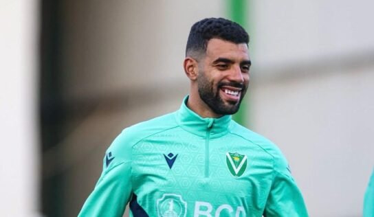 بالتراضي.. النصر يفسخ عقد المغربي حمزة مجاهد