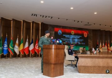 رئيس الأركان يفتتح مؤتمر بنغازي الاستراتيجي: العمل الجماعي هو سبيلنا لمواجهة الإرهاب والتهريب