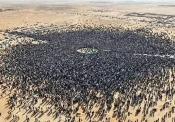 قيادات شعبية خلال تشيع نجل القذافي: سيطلع ألف سيف الإسلام