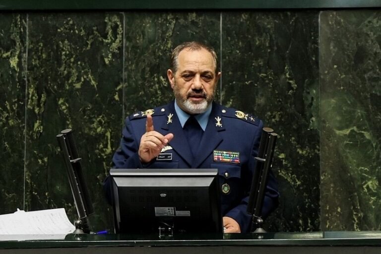 رويترز: مقتل وزير الدفاع الإيراني وقائد الحرس الثوري في هجوم إسرائيلي