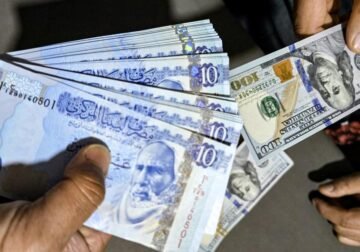 ارتفاع قياسي للدولار في السوق الموازية