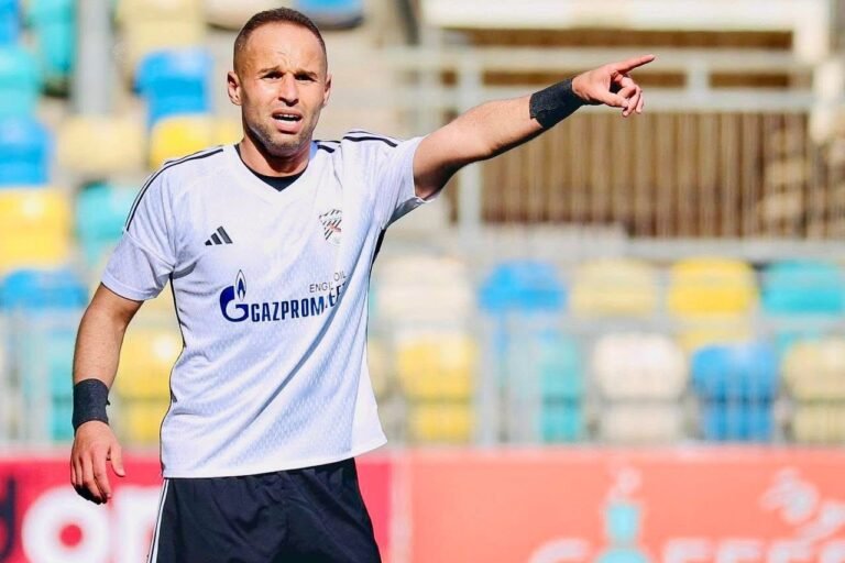 الزوي يعلن اعتزاله كرة القدم