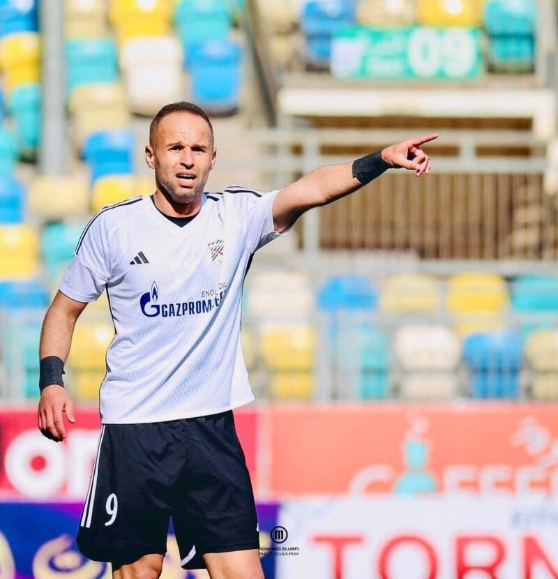 الزوي يعلن اعتزاله كرة القدم