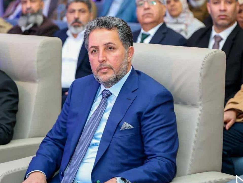 سويكر لـ البوصلة: انهيار الدينار جرس إنذار أخير يكشف فشل السياسات