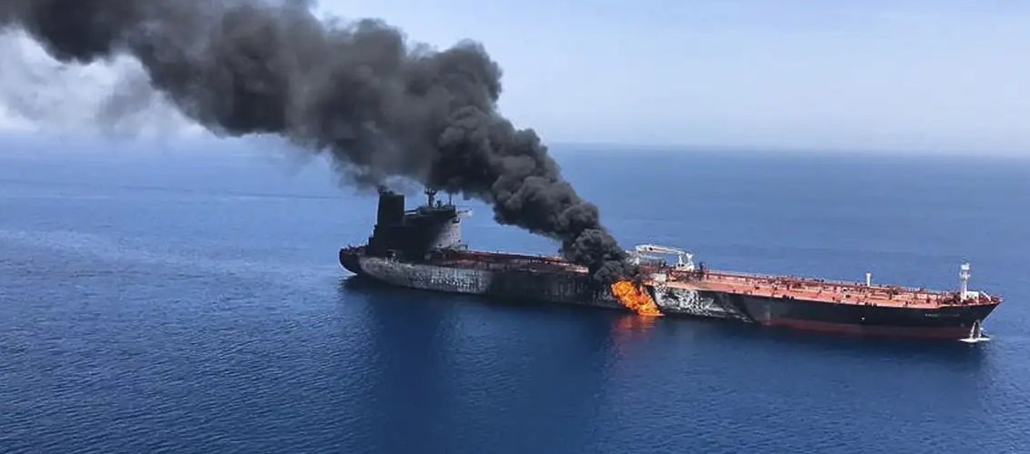 مؤسسة النفط: استقرار إمدادات الوقود وحركة نشطة للناقلات بالموانئ