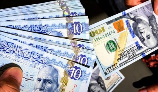 الدولار لا يتراجع.. 9.18 دنانير نهاية تعاملات الإثنين