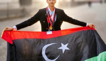 سجدة باكية ومكالمة للأم.. قصة نجاح ليبي تتصدر منصات التواصل