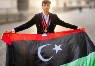 سجدة باكية ومكالمة للأم.. قصة نجاح ليبي تتصدر منصات التواصل