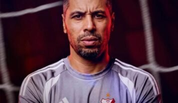 رسميًا.. محمد نشنوش حارسًا للأهلي بنغازي