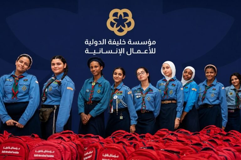 ضمن “العودة إلى المدارس”.. خليفة الدولية توزع الحقائب المدرسية على الأطفال